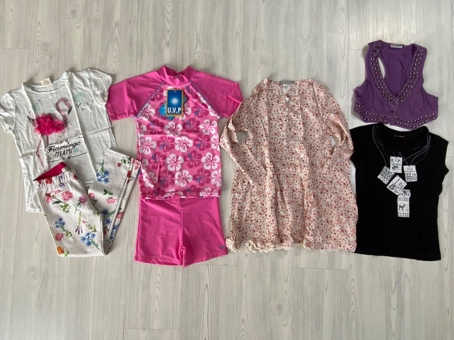 Lotti & Set di vestiti: Mädchenset Gr. 128 – Usato da Estavayer-le-Lac venduto da Mimmy02