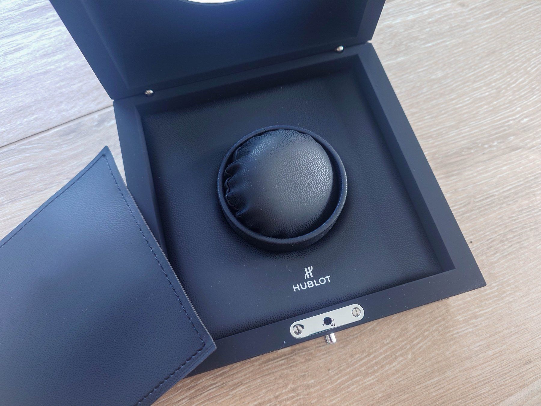 Hublot Scatole porta orologi: Hublot Big Bang Box – Nuovo (secondo la descrizione) da Epalinges venduto da bracelet123 2