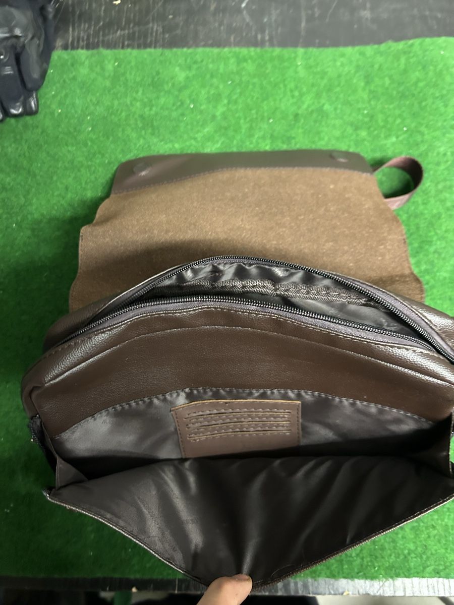 Kangaroos Borse: Kangaroo Kingdom Tasche – Nuovo (secondo la descrizione) da Guttet-Feschel venduto da Swissdarter 1