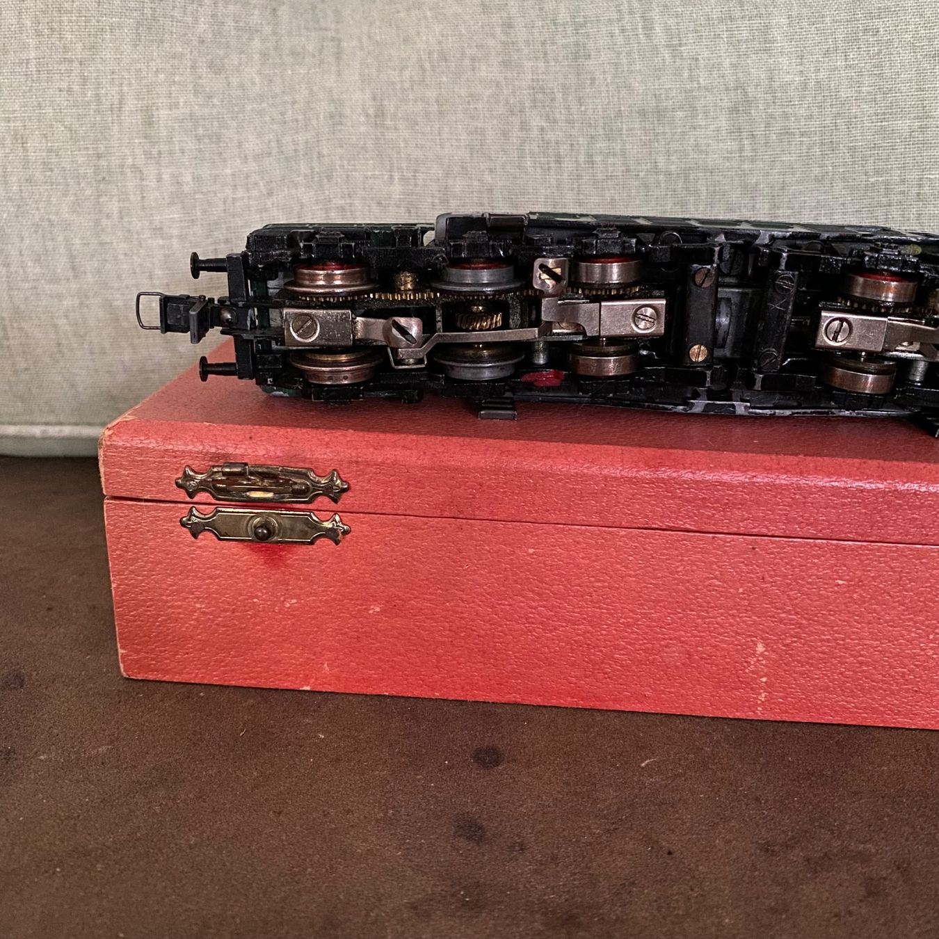 Modelleisenbahnen: Trix express E94 007 gruen gebraucht – Gebraucht aus Oberflachs von raumgleiter22 4