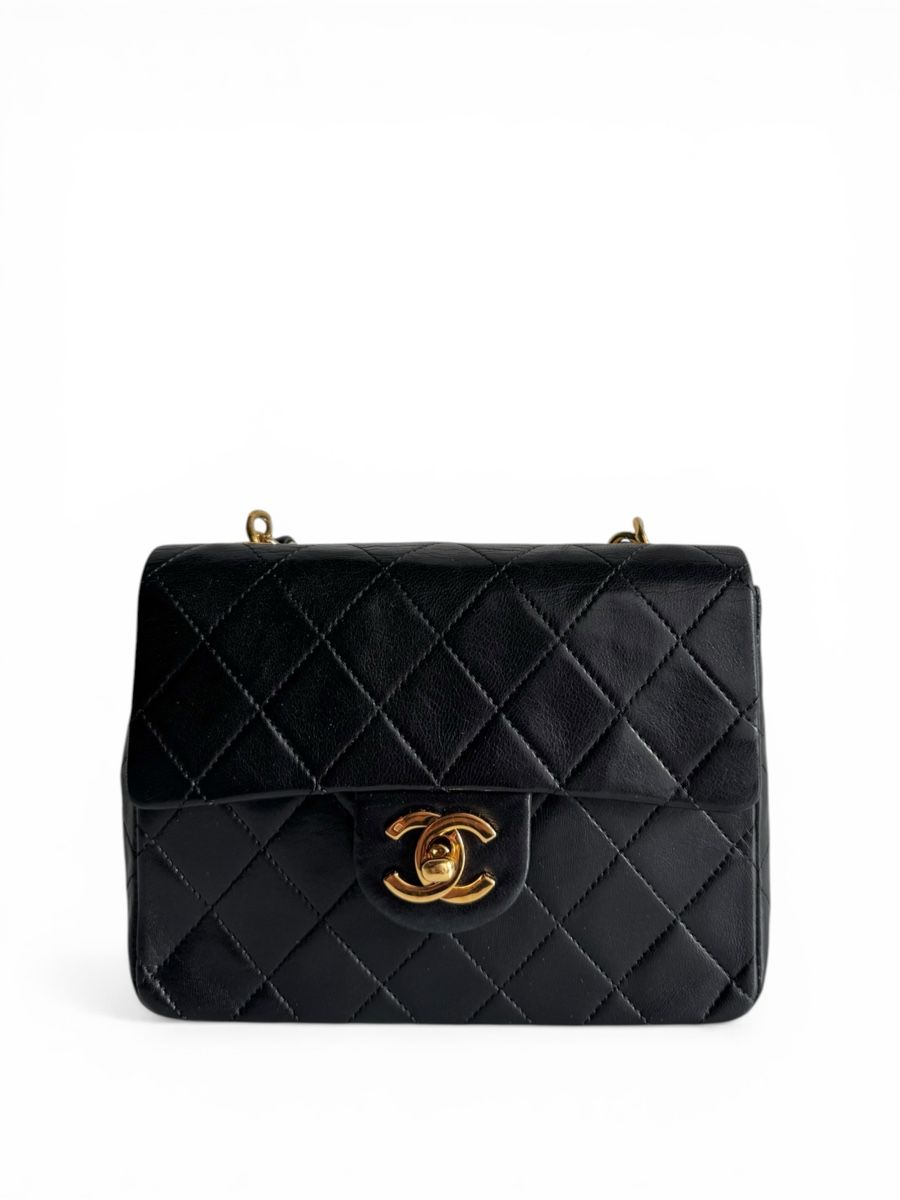 Chanel Borse da donna: CHANEL Lambskin Mini Flap Chain Handle Bag Tasche – Usato da Kriens venduto da hannaandkiko