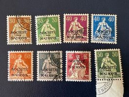 Société des Nations, sitzende Helvetia, 8 Werte,