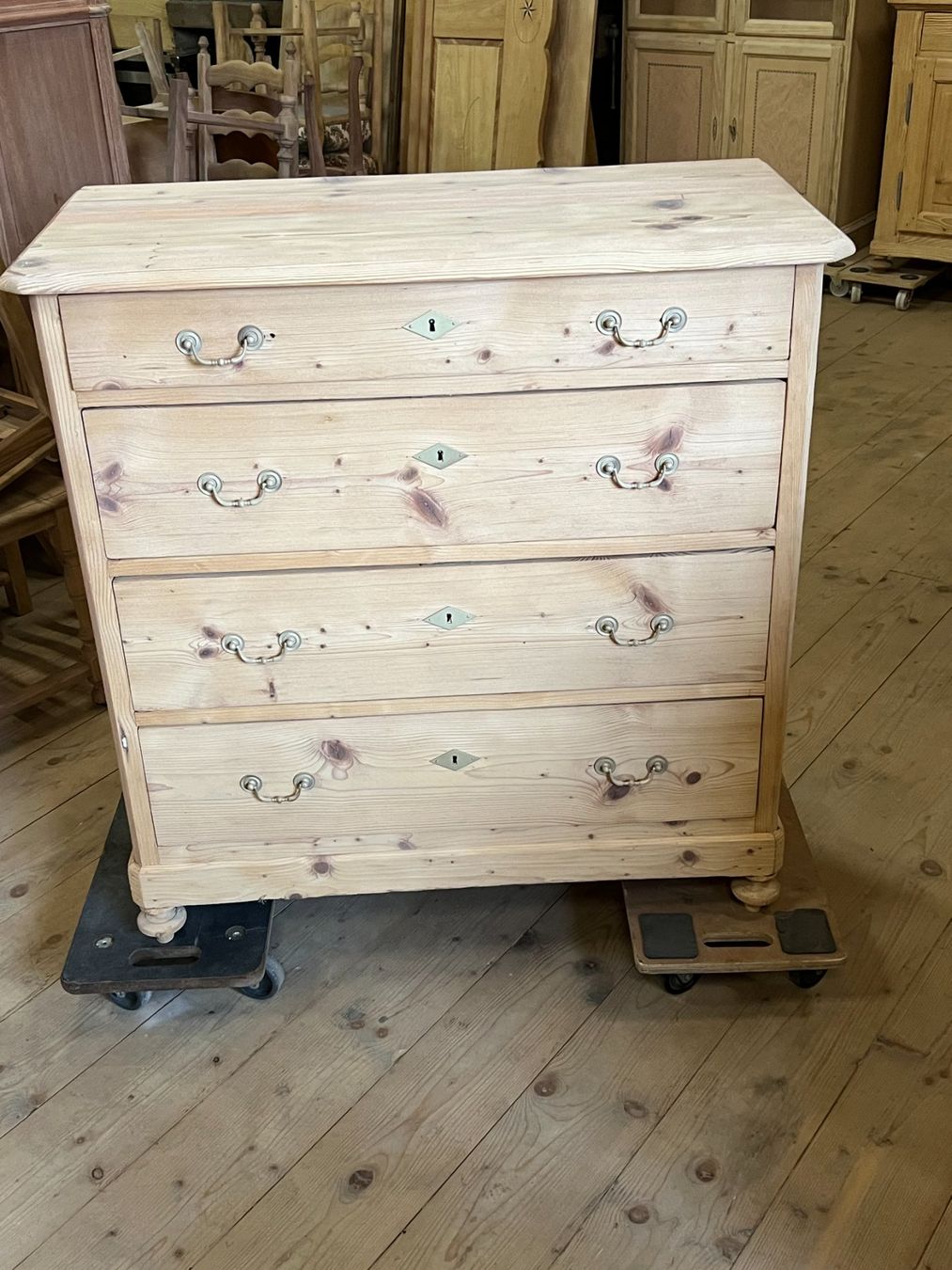 Cassettiere: ART 1037-H Commode sapin sablé – Usato da Pont-La-Ville venduto da BCMGLEAL