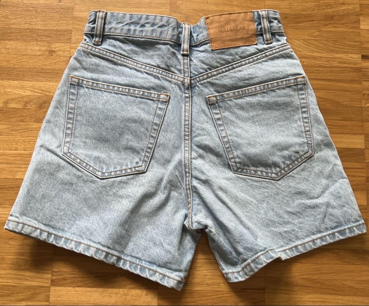 Pull&Bear Jeans: Pull&Bear Jeans Shorts – Nuovo (secondo la descrizione) da Weiach venduto da deb_7zrg 1