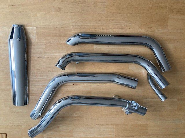 Harley-Davidson Sistemi di scarico: Harley Davidson Softail Jg.2006 Custom Chrom Auspuffteile – Usato da Affoltern am Albis venduto da premiumparts