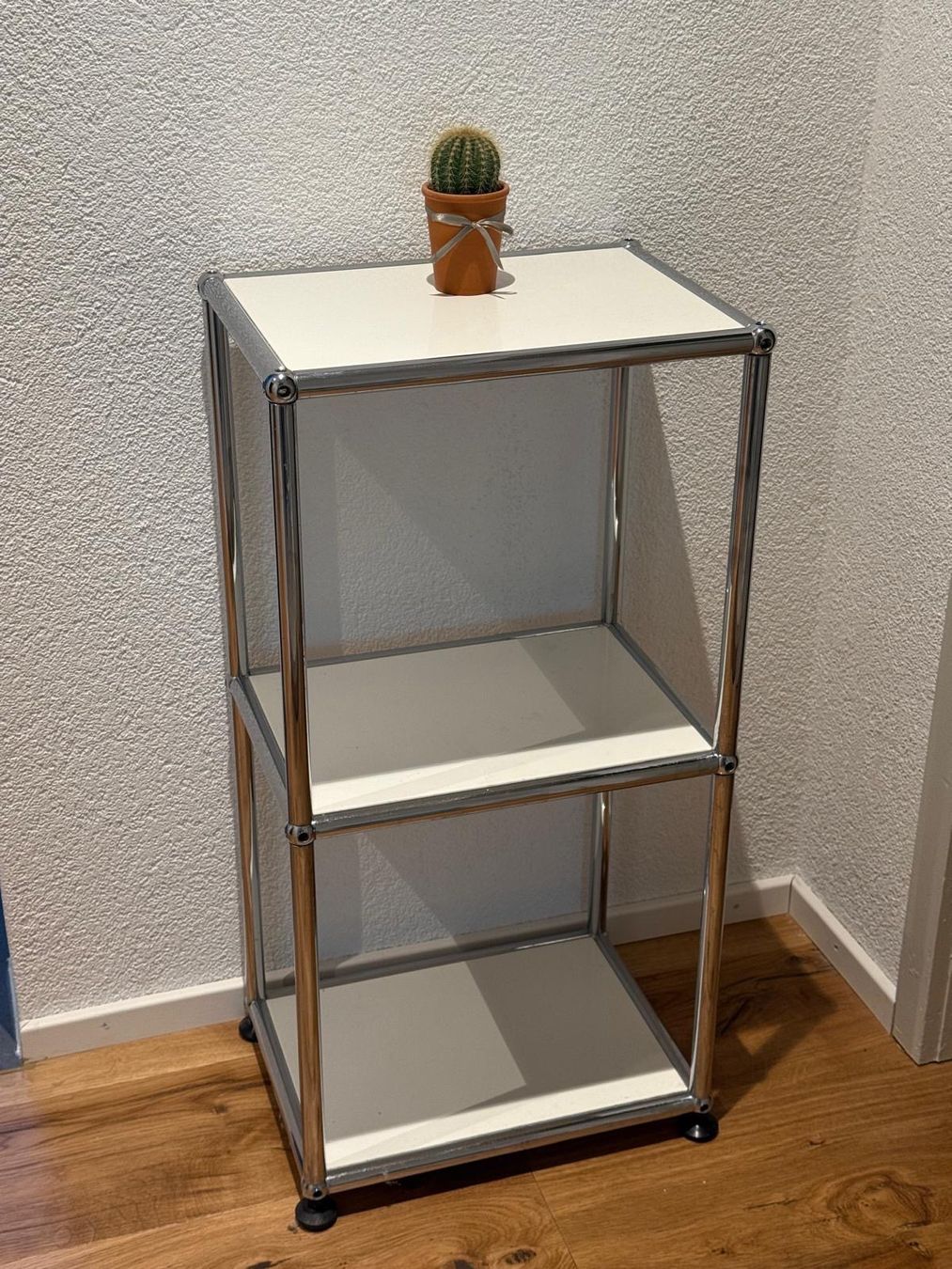 2 USM Haller Nachtisch/BeisteltischWeiss ich habe zwei stüc (Gebraucht ...