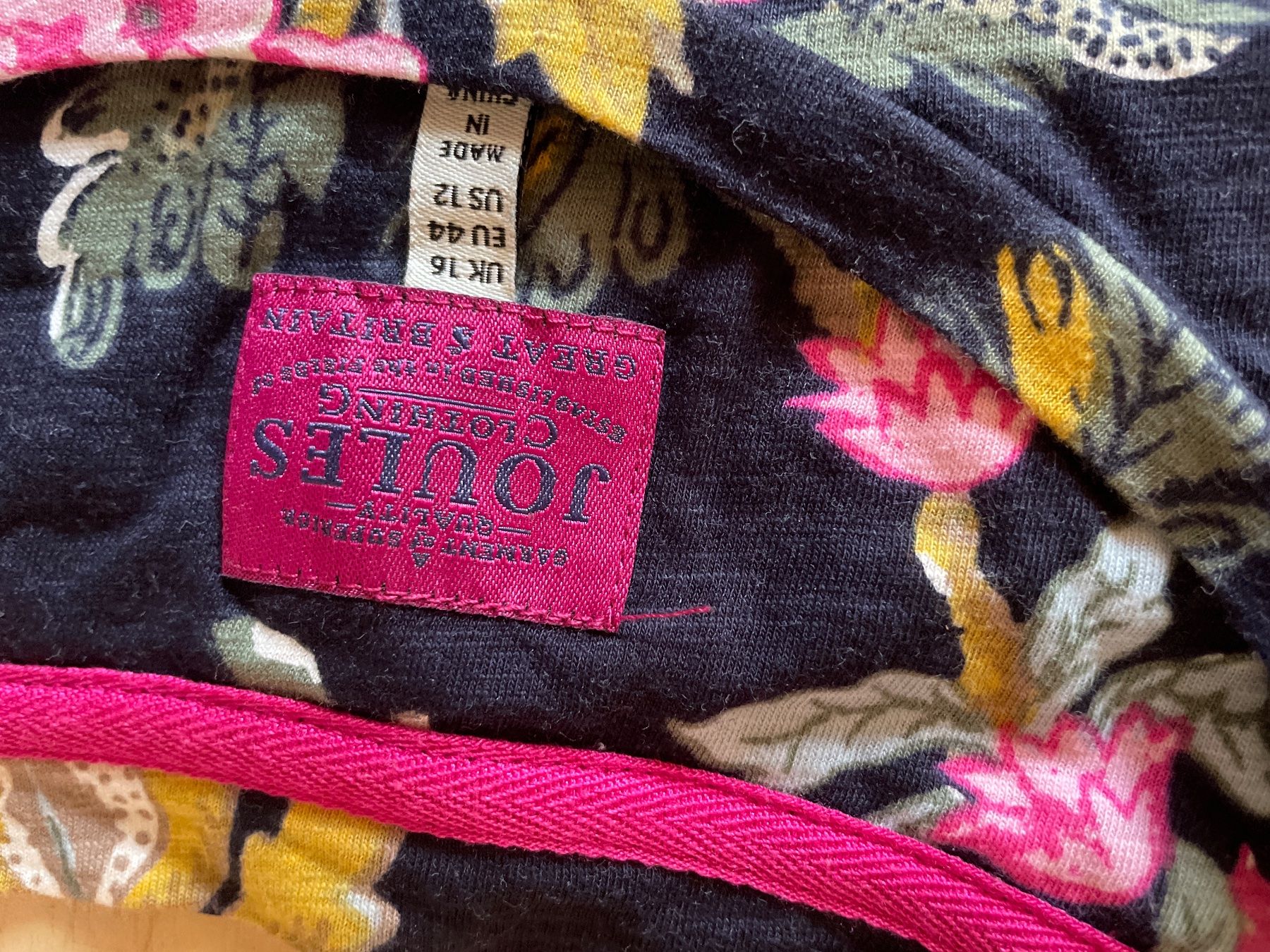 T-shirt: Kurzarm Shirt Joules 44 – Usato da Münsingen venduto da Ckolibri 1