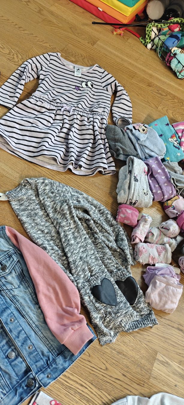 Lotti & Set di vestiti: Mädchen Set grösse: 110 circa 65 Stück – Usato da Obernau venduto da ChooseWisely 6
