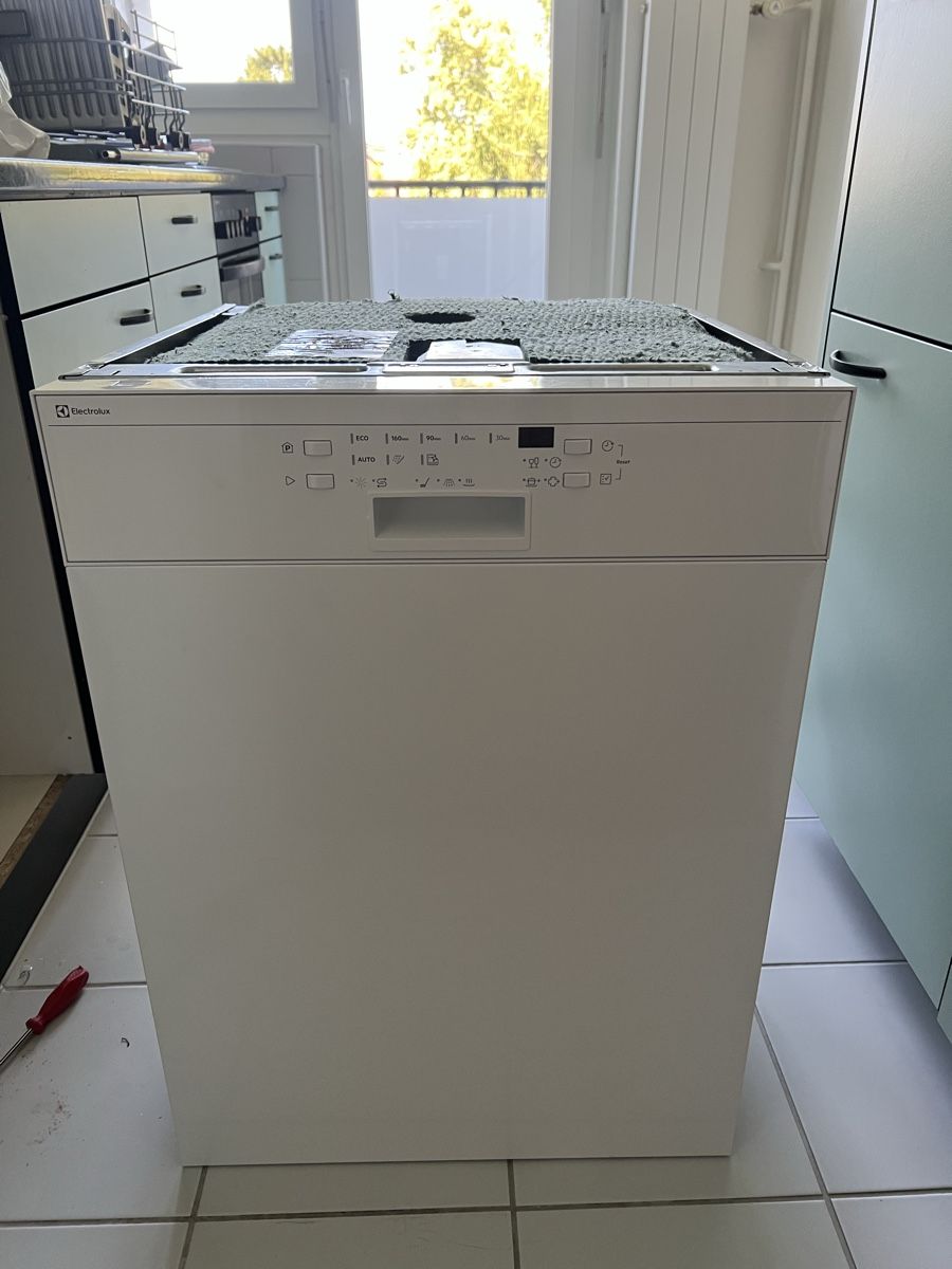 Lavastoviglie: Electrolux Geschirrspüler mit Garantie – Usato da Zürich venduto da fanli6