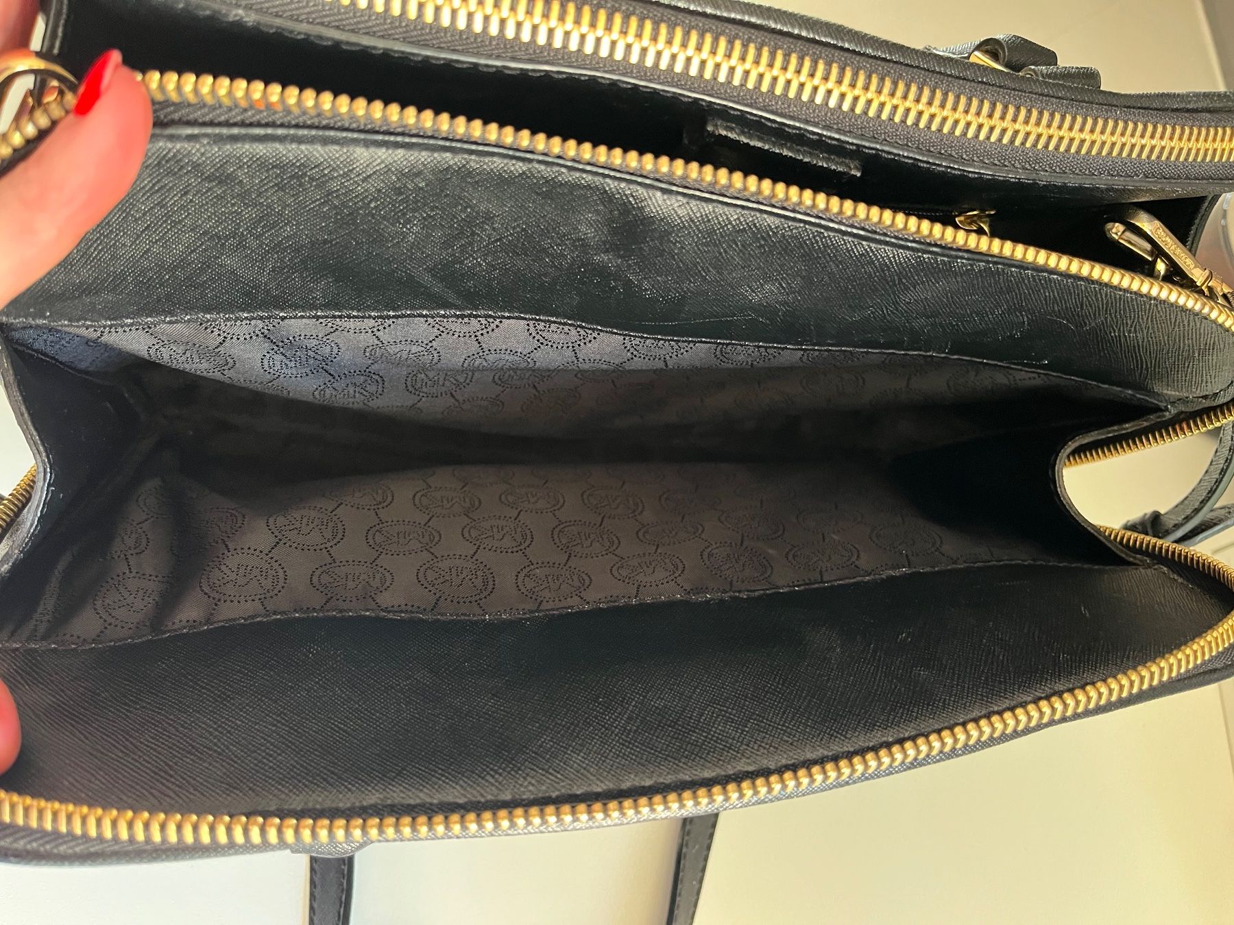 Michael Kors Borse da donna: Michael Kors Handtasche schwarz – Usato da Pratteln venduto da Daily88 5