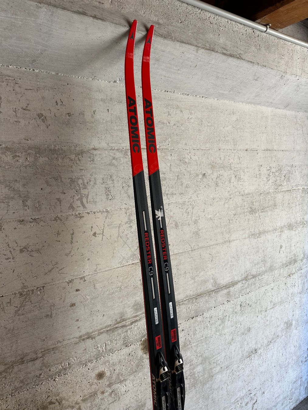 Atomic Skis: Klassisch Langlaufski Atomic 207CM – Gebraucht aus Emmenbrücke von karkarkar 1