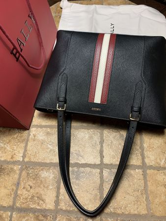 Bally Chic Borsa di pelle -glamour e elegante