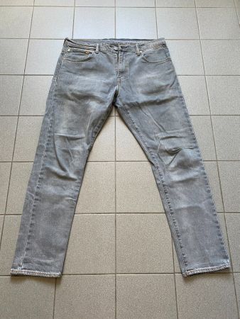 Levis 520 Jeanshose / W32 x L32 / Grau / Guter Zustand!