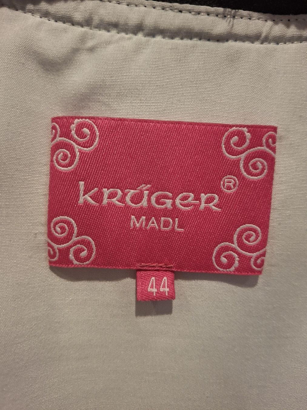 Krüger Vestiti: hübsches Dirndl von Krüger Madl – Usato da Märwil venduto da Smashc 2