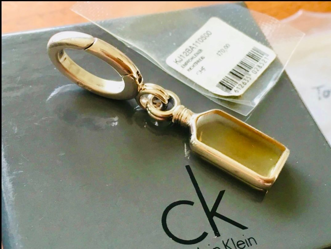 Calvin Klein Catenine: Calvin Klein .-Topas Kette Anhänge – Usato da Schaffhausen venduto da ceesax212