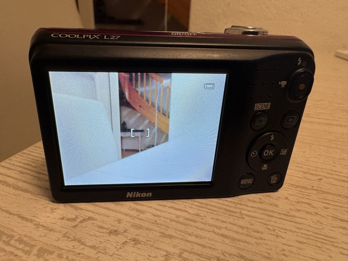 Nikon Appareil photo: Nikon coolpix L27 Digitalkamera – D'occasion à Zunzgen par milesdavis76 5
