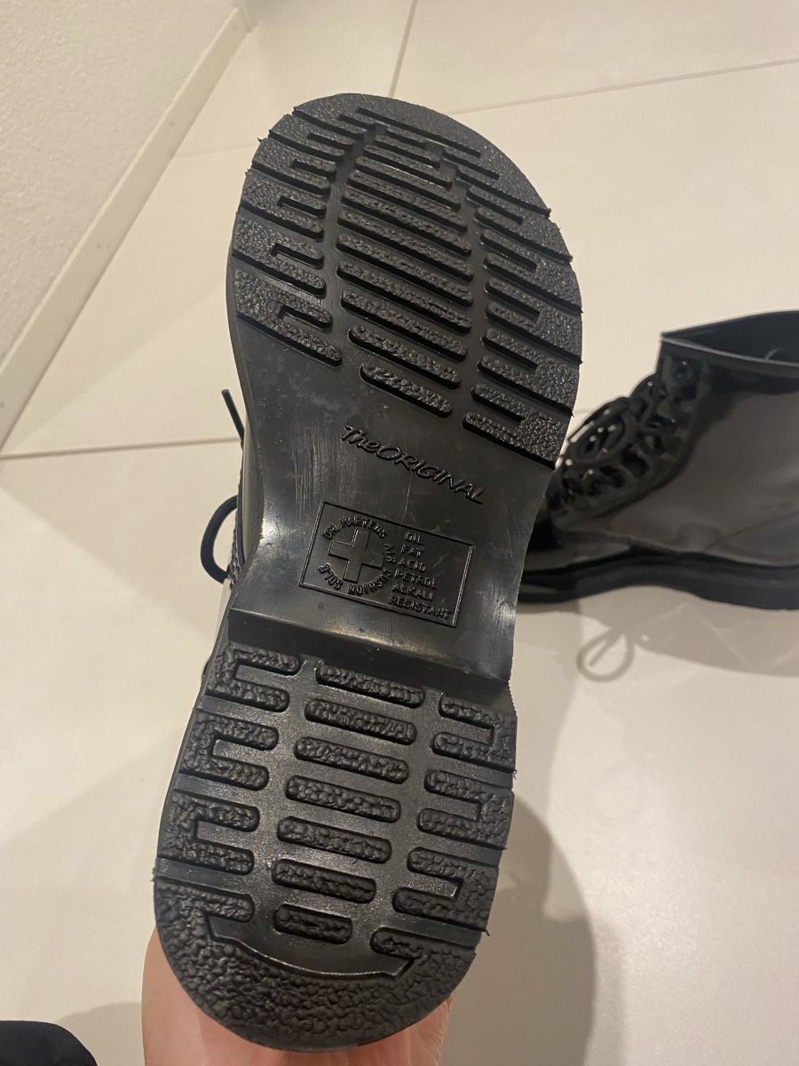 Dr. Martens Scarpe da donna: Dr. Martens Glanzoptik – Nuovo (secondo la descrizione) da Oberlunkhofen venduto da stefaniesofia_ 2