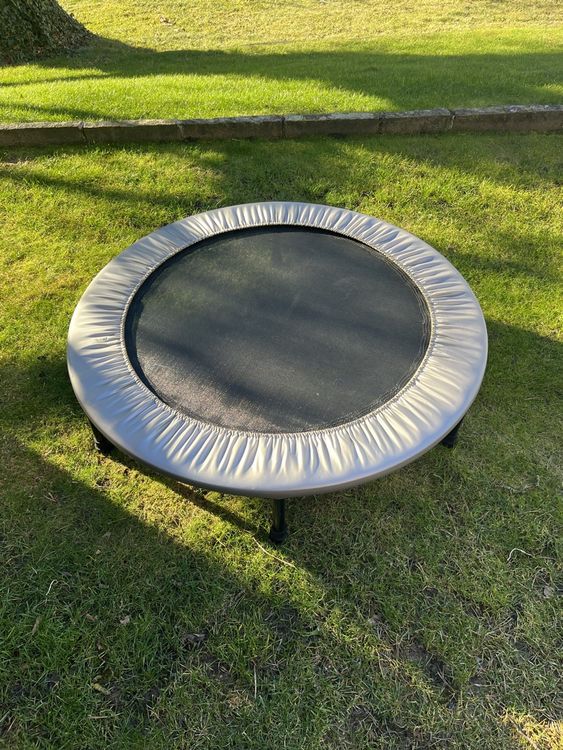 Trampolin Kaufen auf Ricardo