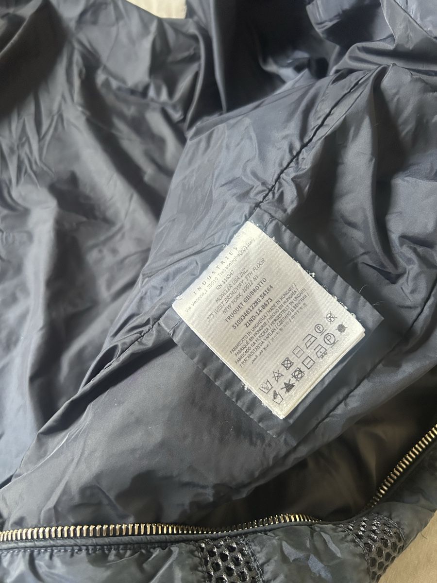 Moncler Giacche: Moncler Jacke – Nuovo (secondo la descrizione) da Itingen venduto da murmelis003 3
