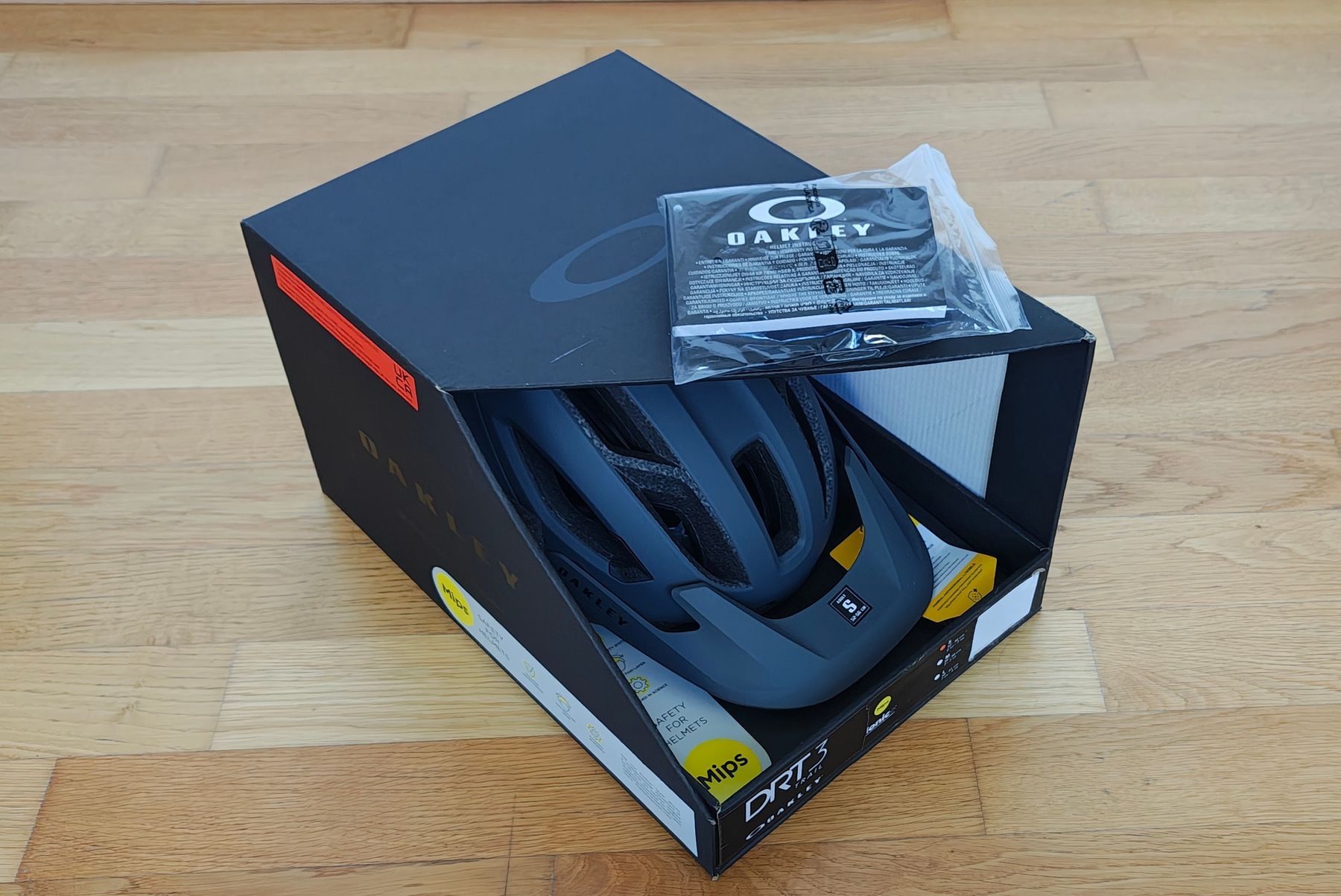 Oakley Caschi: OAKLEY DRT 3 Trail – Nuovo (secondo la descrizione) da Muri b. Bern venduto da sbe_9qfz 1