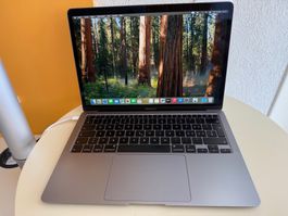 Apple MacBook Air 13’’, 1,1 GHz Intel Core i5, 16 GB, 256 GB