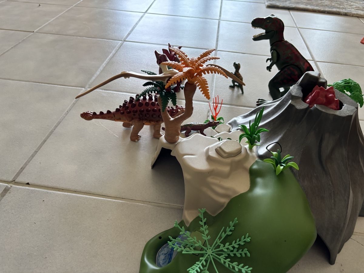 Playmobil Jouets: Playmobil Dinosaurier  Vulkanset – D'occasion à Nottwil par Roethel 3