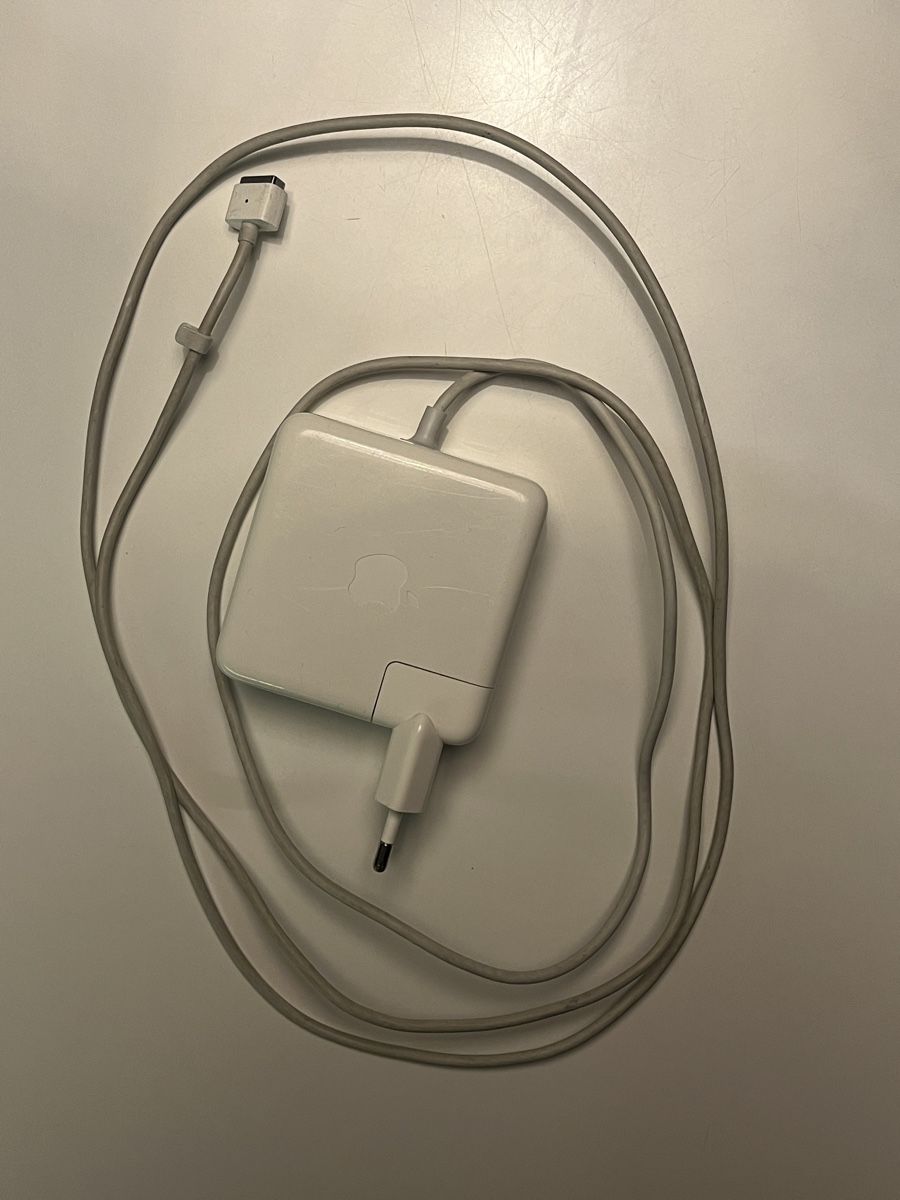 Apple Caricabatterie: Apple 60W Portable Power Adapter A1184 – Usato da Zuerich venduto da Ueli