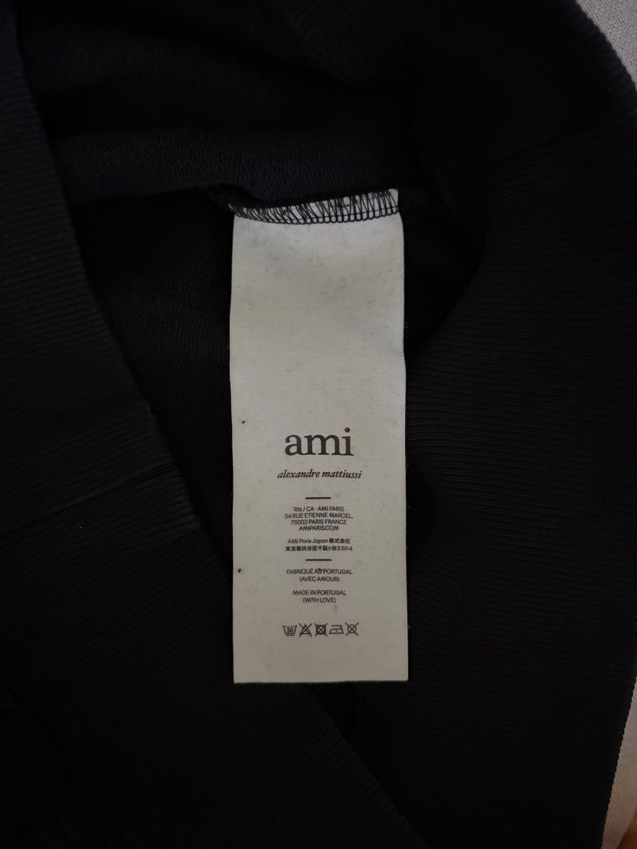 Maglioni & Felpe: Ami Pullover schwarz. Grösse M. guter Zustand – Nuovo (secondo la descrizione) da Luzern venduto da bma_7pkv 2