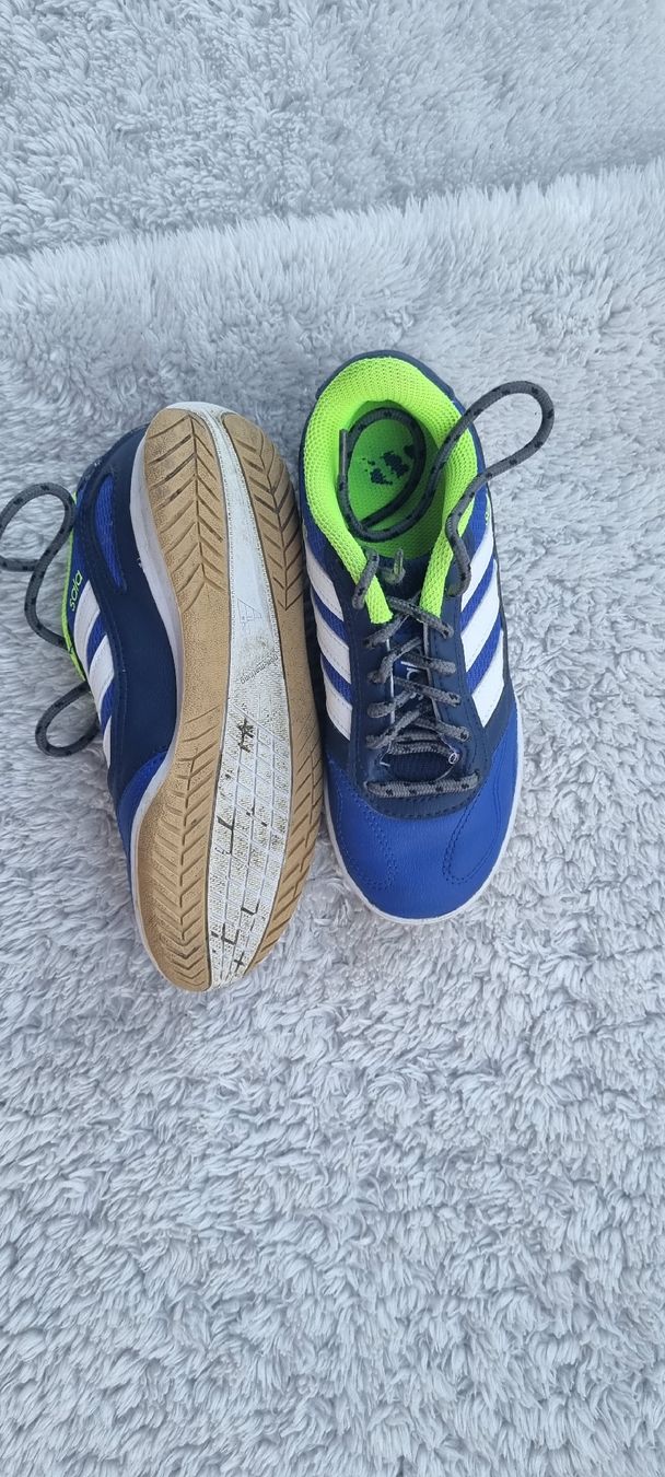 Decathlon Schuhe für Jungen: Basket decathlon T.33 – Gebraucht aus villaz st pierre von deborah9_ho 1