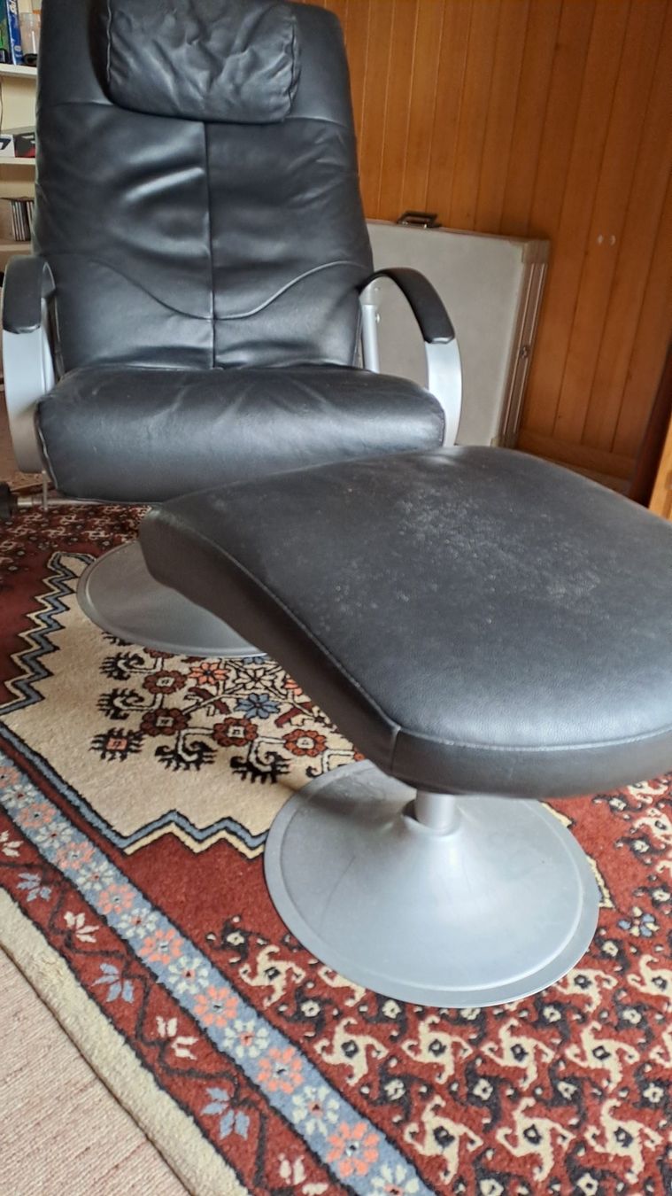 Poltrone: Sessel mit Fussteil – Usato da Weggis venduto da tigresse02