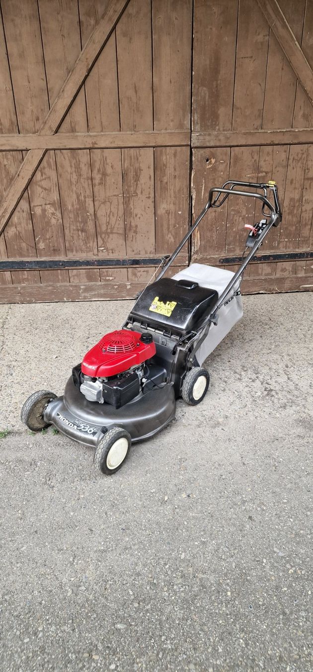 Honda Tagliaerba: Honda Profi Rasenmäher HRD536C – Usato da Tagelswangen venduto da Axel_36