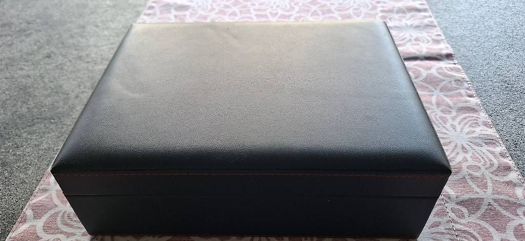 Humidore: Humidor PU schwarz/rot – Neu (gemäss Beschreibung) aus Bottmingen von veroda01
