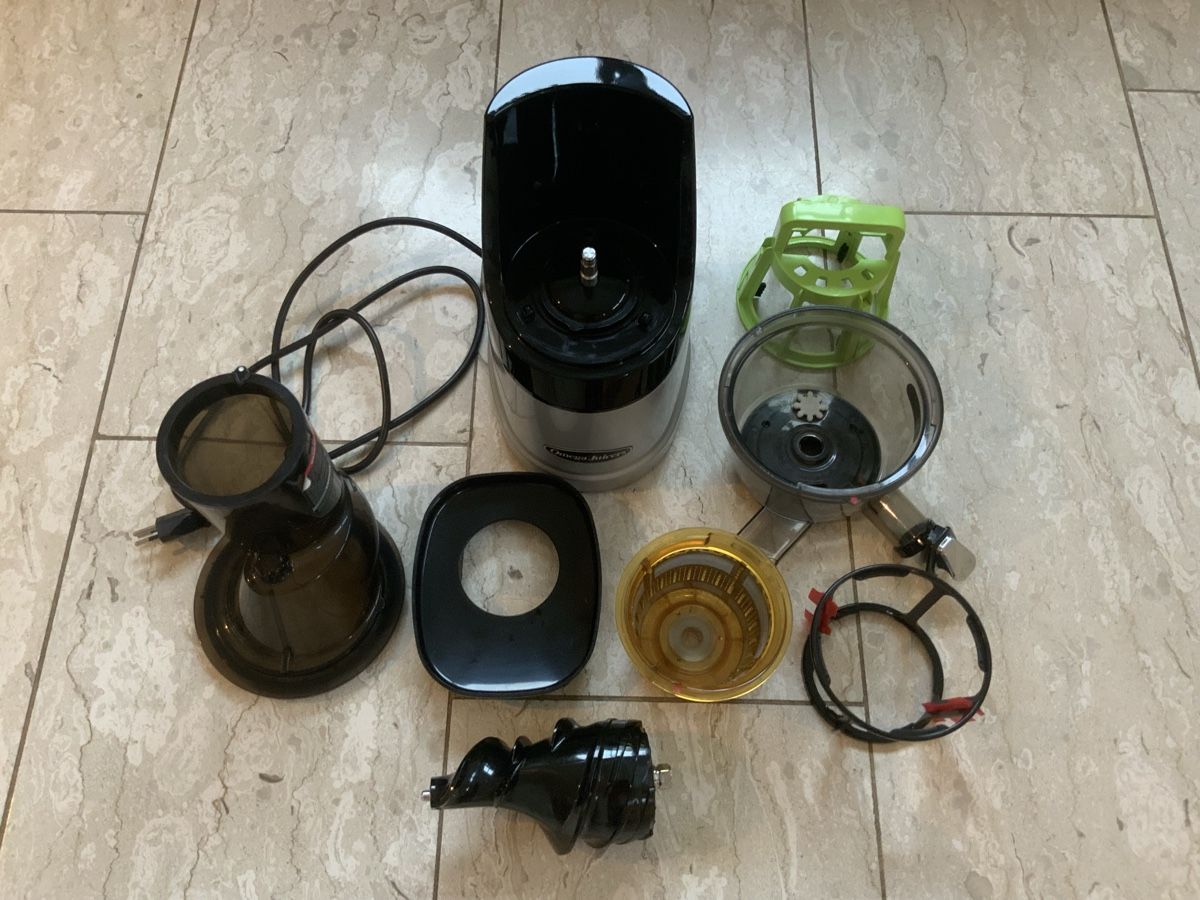 Elettrodomestici da cucina: Omega Juicers Mega mouth – Usato da Oberwil BL venduto da dmk2000 3