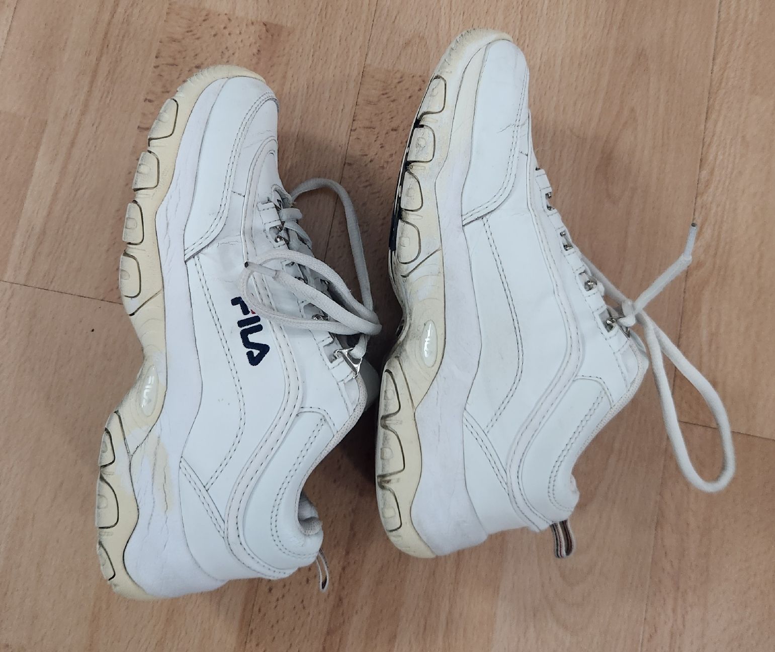 Fila Scarpe da donna: Baskets Fila blanches modèle Disruptor 36 – Usato da Niedergösgen venduto da Eva2410 2