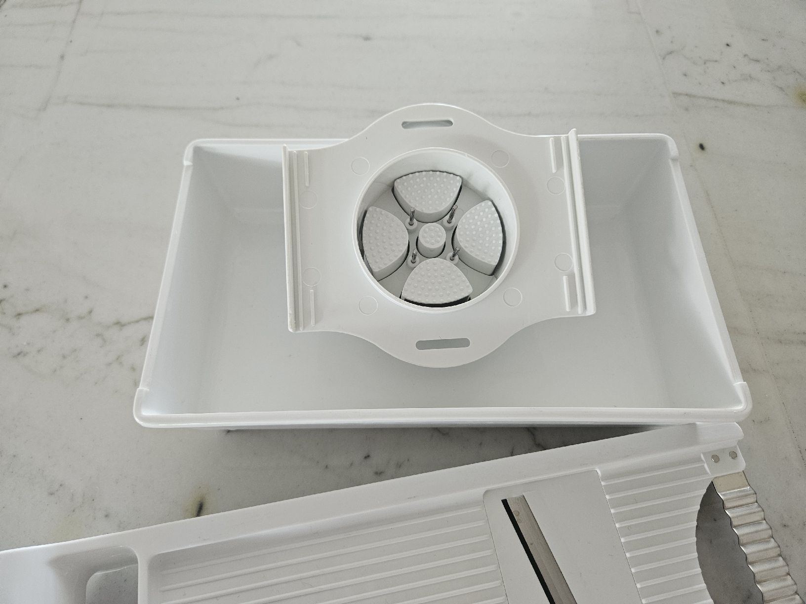 Elettrodomestici da cucina: 7-teiliges Gemüseschneider Set Mandoline Weiss  – Usato da Kloten venduto da Tacha_gb 3
