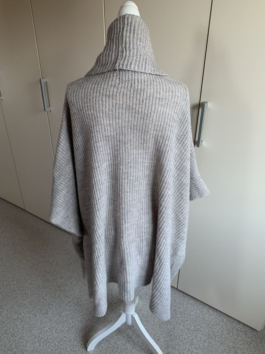 Maglioni & Felpe: La Redoute Taillissime Poncho one Size – Usato da Ellikon an der Thur venduto da Bali1999 6