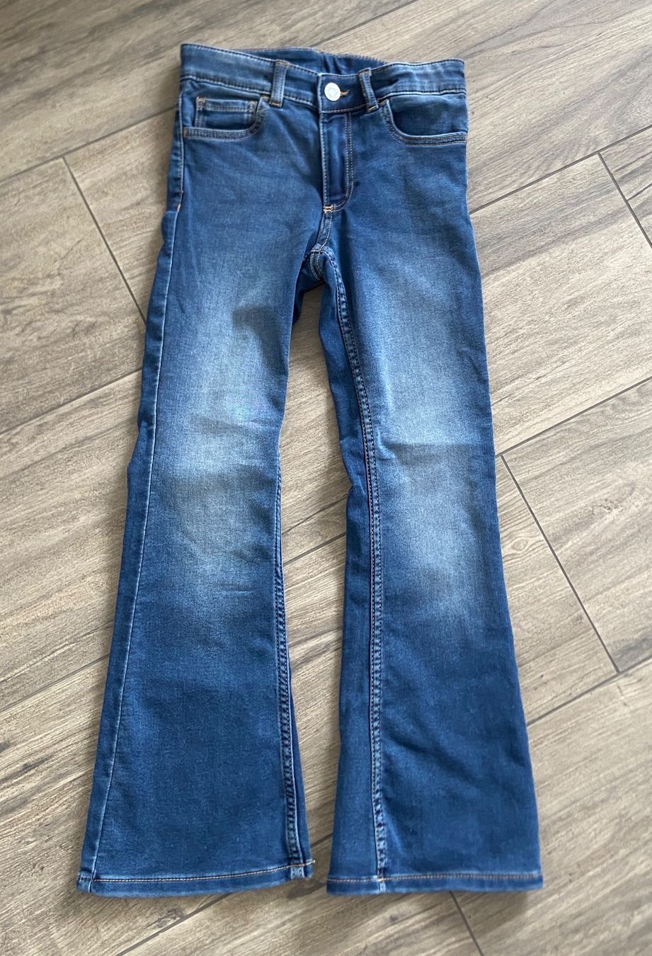 H&M Hosen: Mädchenjeans von H&M - Grösse 128 – Gebraucht aus Pfäffikon ZH von Mihu79