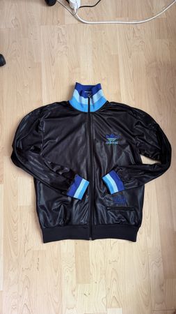Adidas Trainingsjacke CHILE 62 Schwarz Grösse M