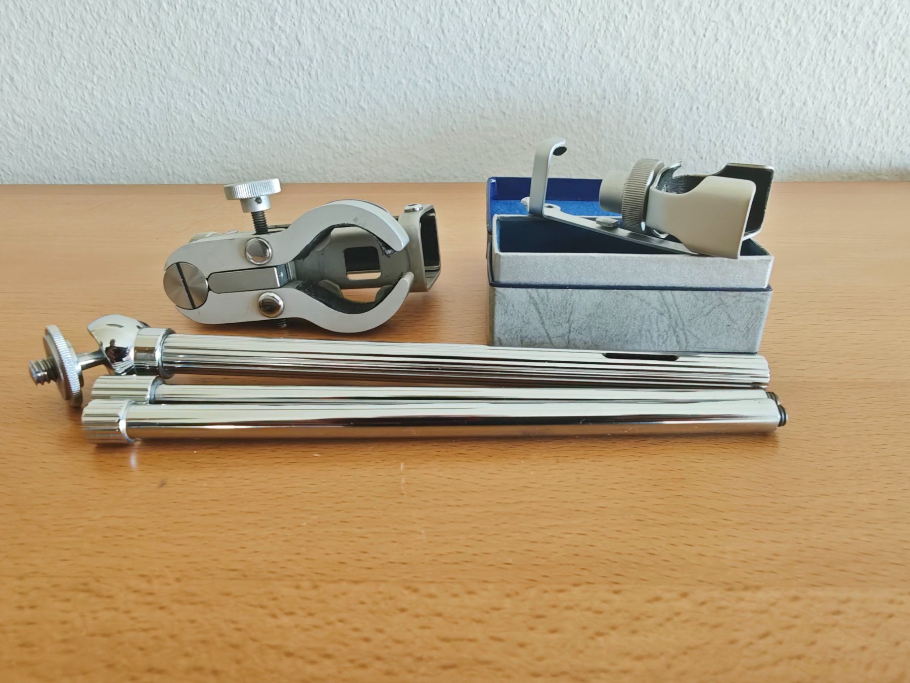 Minox Appareil photo: Minox Kamera Zubehör Tripod – D'occasion à Wienacht-Tobel par At8