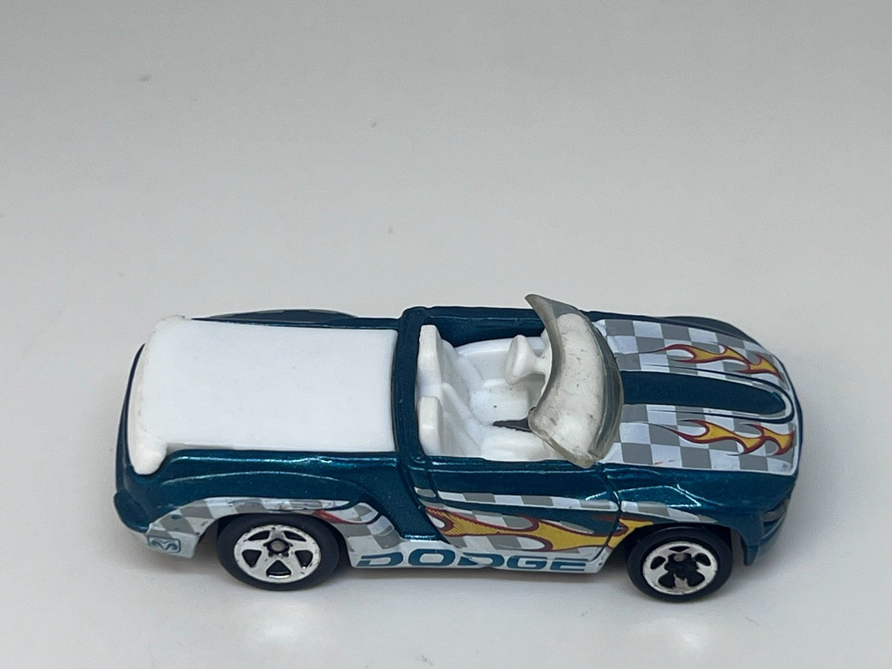Hot Wheels Modellini d'auto: Hot Wheels Dodge Sidewinder #445 – Usato da Wildegg venduto da LaaBoutique 1