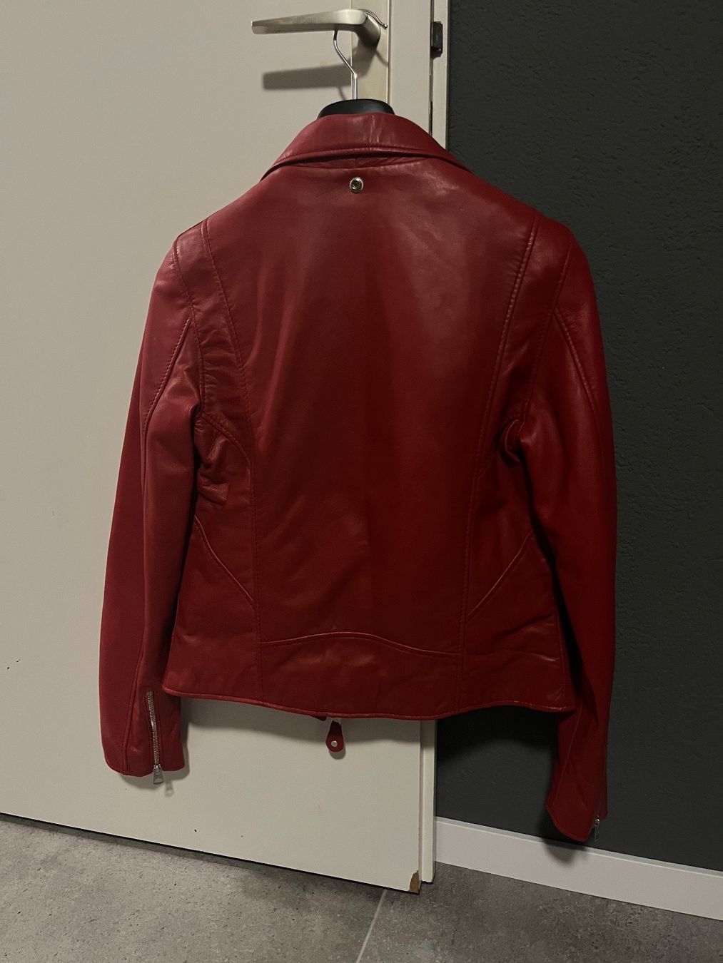 Schott Giacche: Perfecto Schott rouge taille L – Nuovo (secondo la descrizione) da Boudry venduto da Fiona1973 1