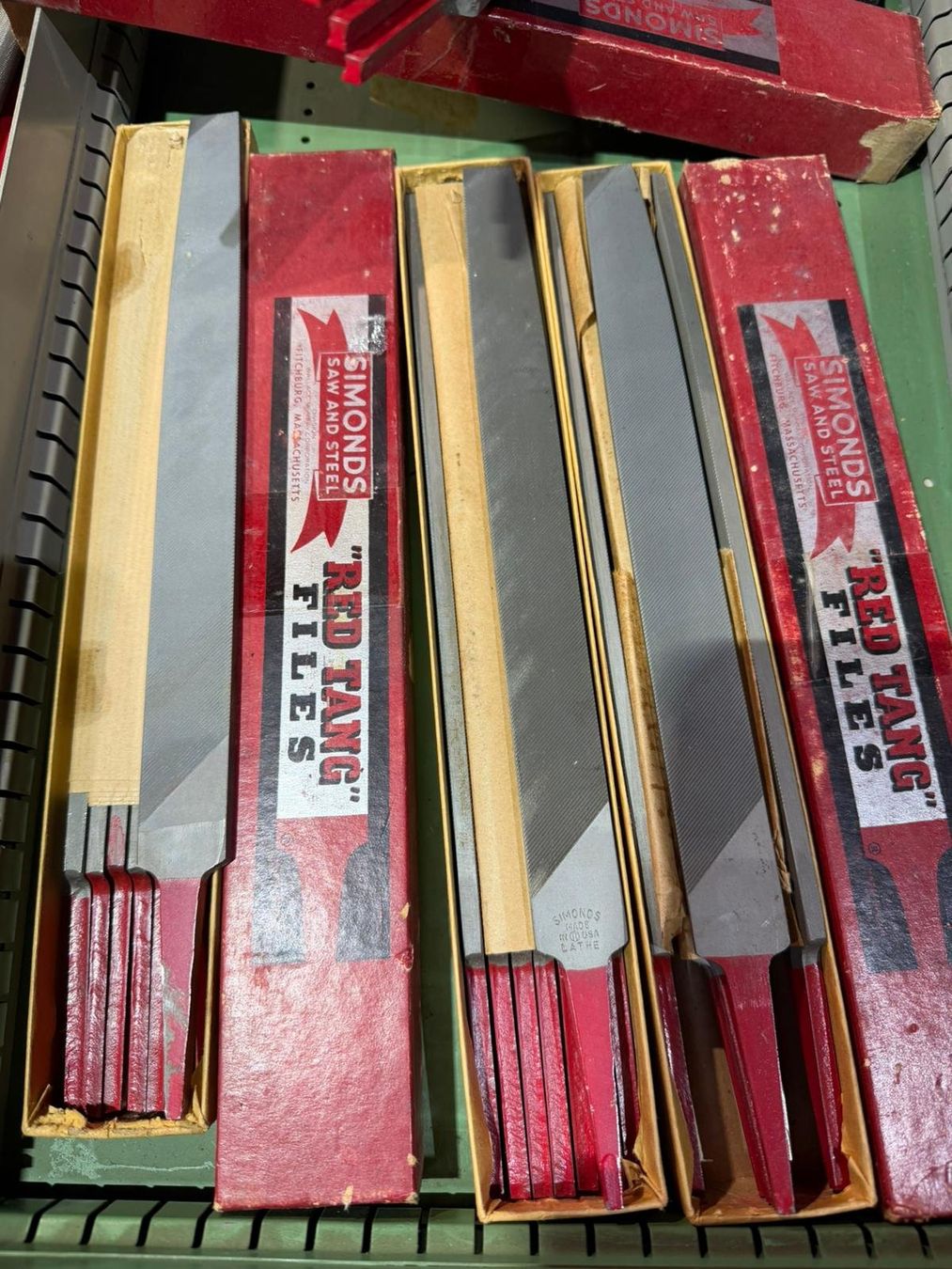 Tutti gli attrezzi: Feilen, Schraubzwingen, Schrauben ... – Usato da Buchs AG venduto da Werkstatt-Shop 1