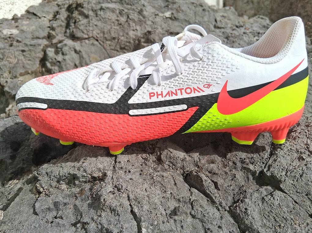 Nike Scarpe da donna: Damen Fussballschuhe Nike Phantom – Usato da Triesenberg venduto da Ossi3 1