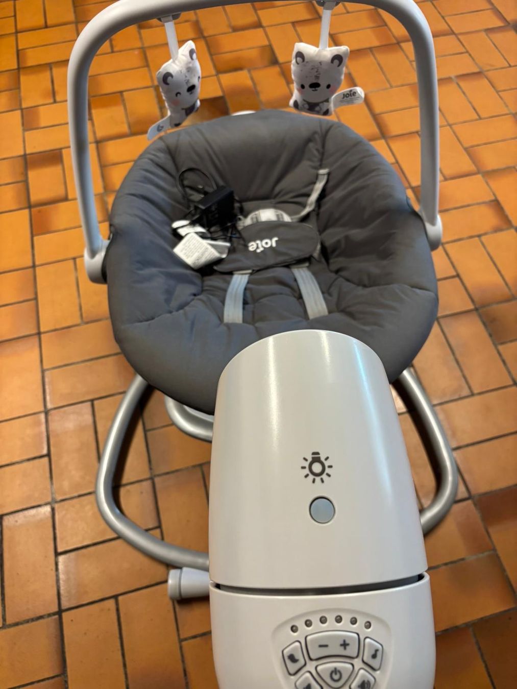 Schne Babywippe Elektrisch Joie Bild