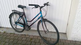 Frauenvelo MOOR - 28 Zoll - 21 Gang - für 170er Leute