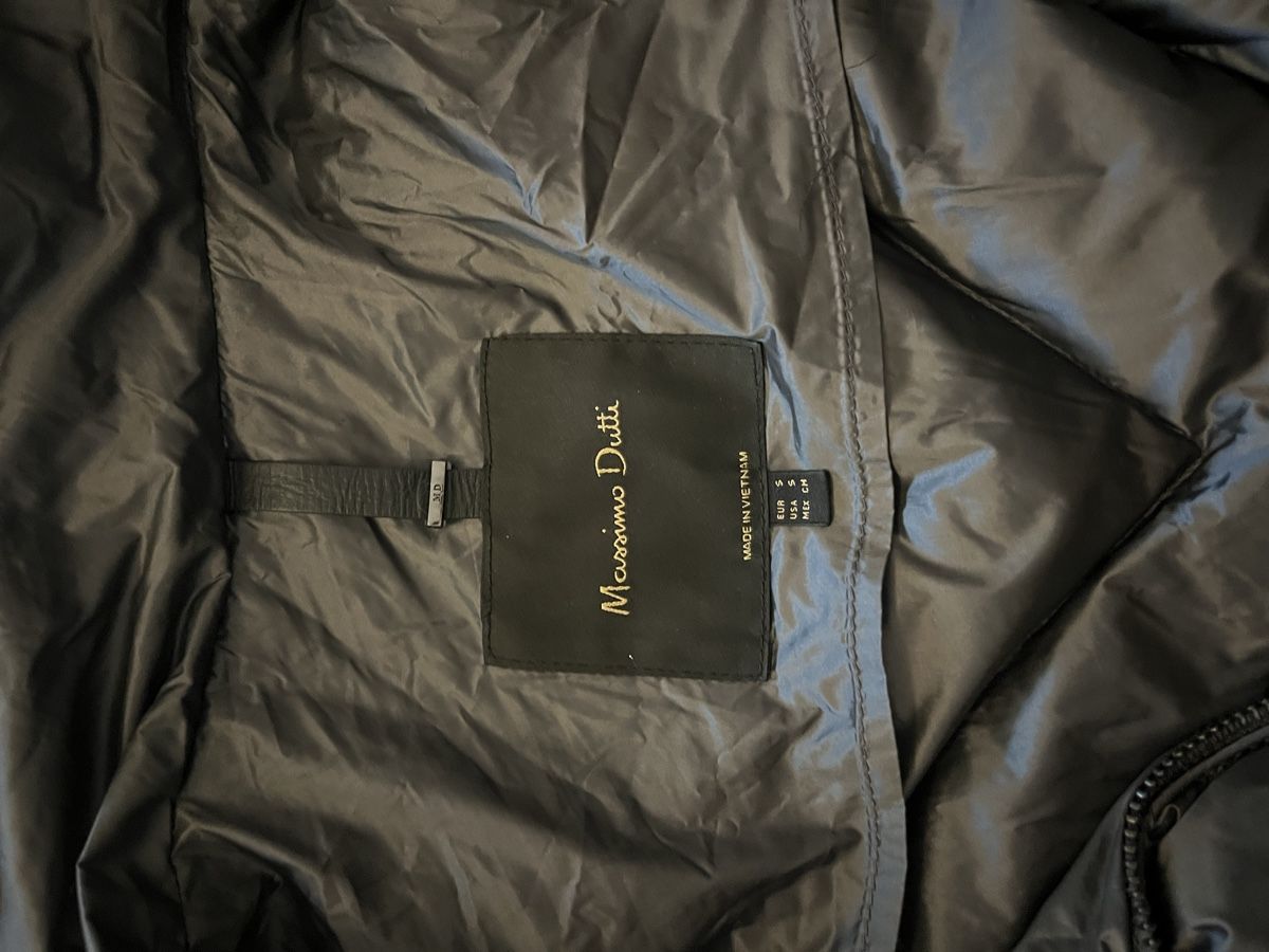 Massimo Dutti Cappotti: Daunenmantel Massimo Dutti – Nuovo (secondo la descrizione) da Zürich venduto da glennie 2