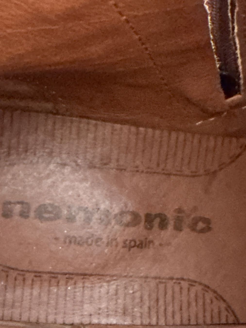Damenschuhe: Belles bottines en cuir crème Nemonic – Gebraucht aus giffers von sev_c9x9 5
