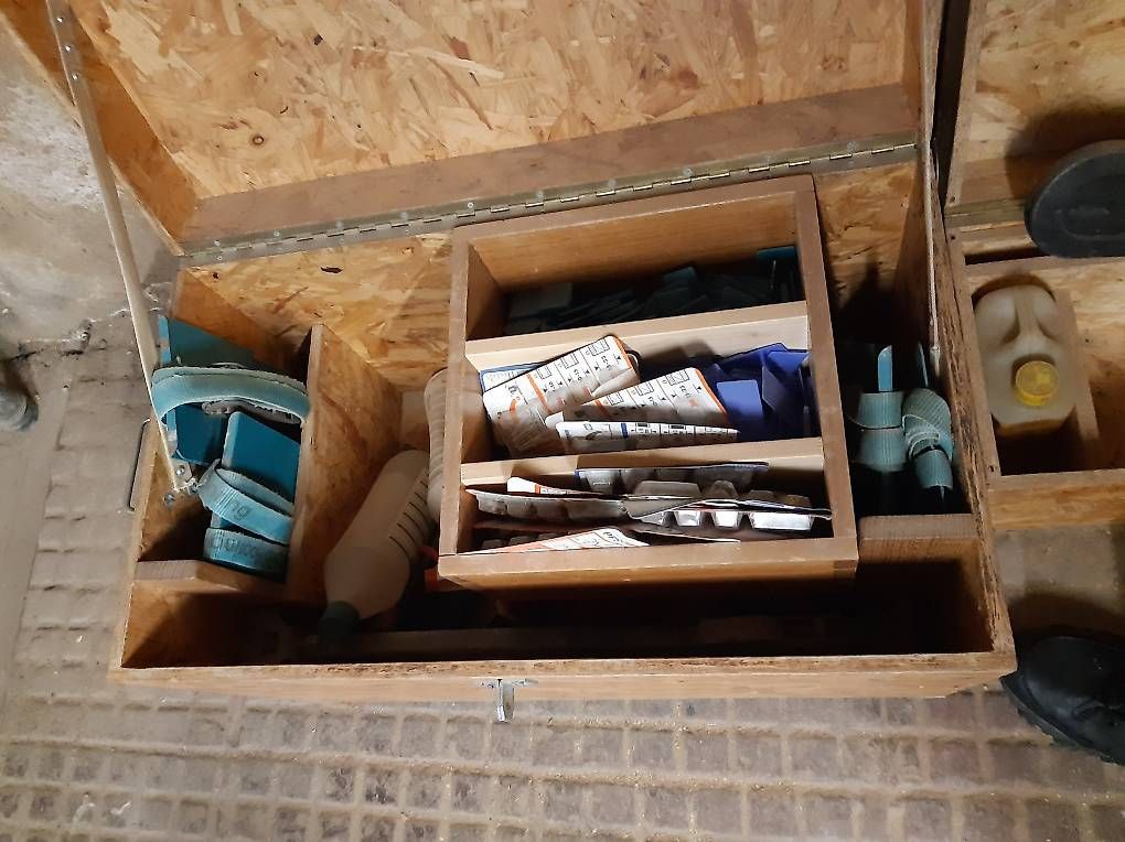 Tutte le macchine: Machines, outillages, burin Montabert etc... – Usato da Arzier-Le Muids venduto da Franfer 4