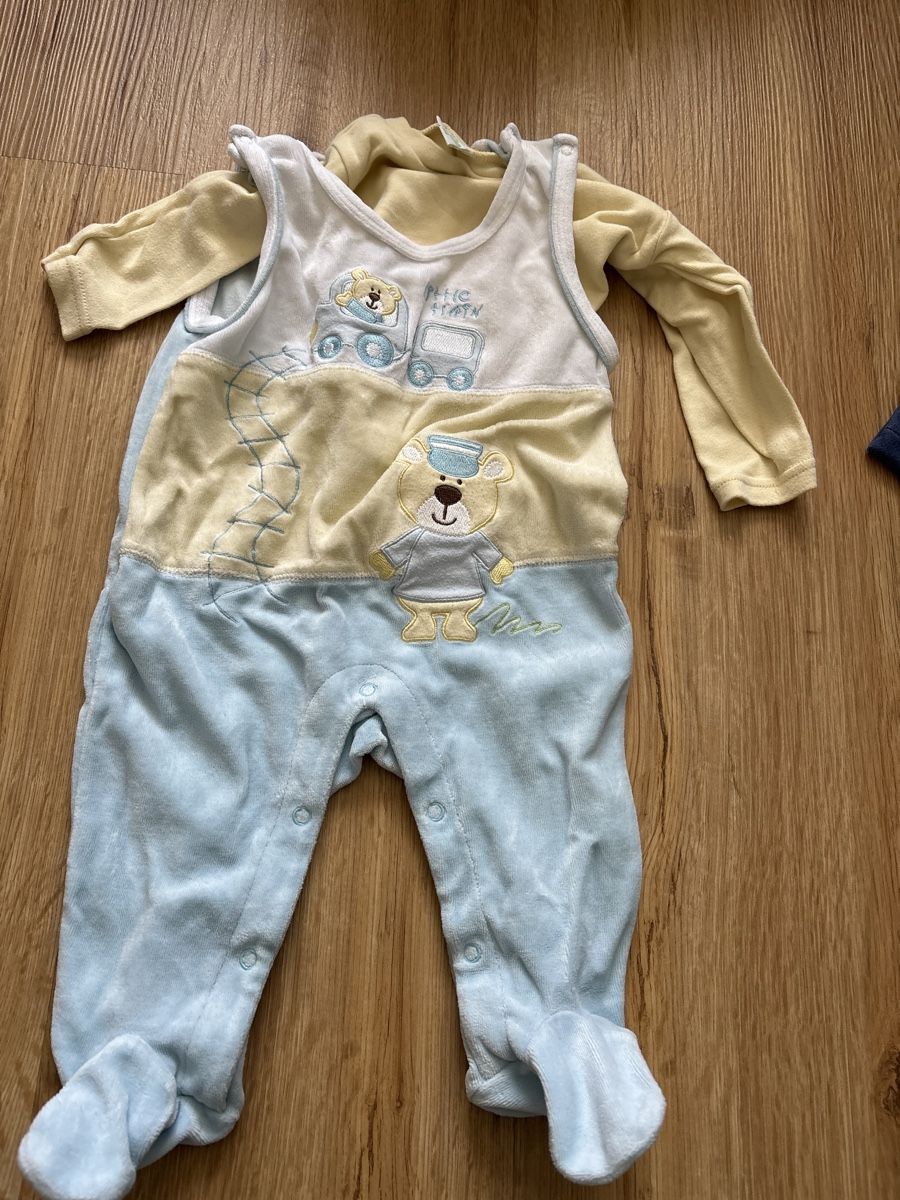 Ensembles coordonnés: Strampler /Trainer 68 Baby – D'occasion à Chur par copino 1