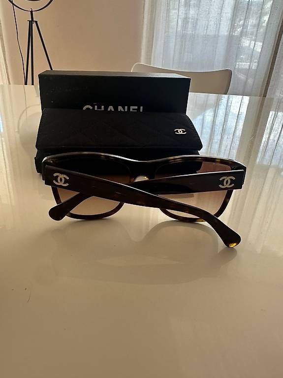 Brillen & Gläser: Chanel Sonnenbrille Butterfly – Gebraucht aus Berikon von Roger8965 2